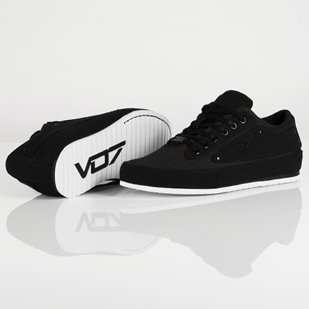 VO7 - Baskets Yacht Shine Black