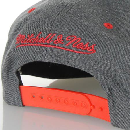 Mitchell and Ness - Casquette Snapback Mitchell And Ness EU426 Chicago Bulls