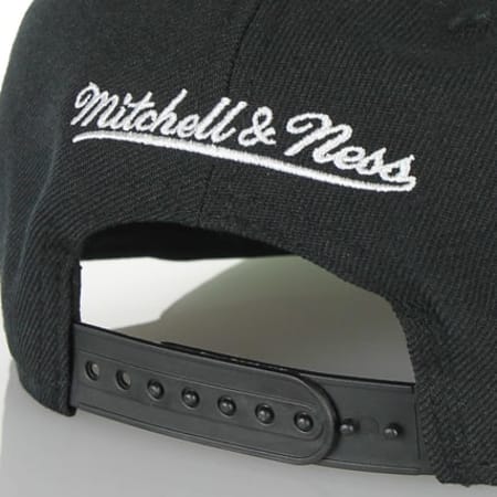 Mitchell and Ness - Casquette Snapback Mitchell And Ness On Point Brooklyn Nets