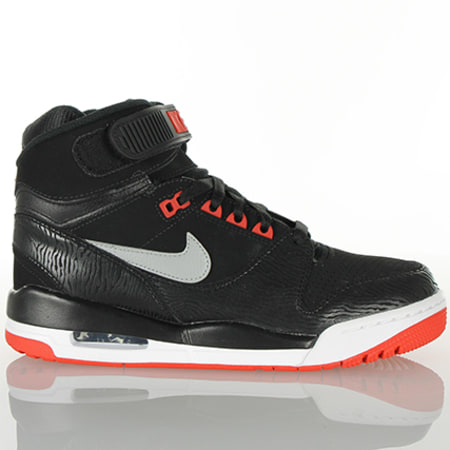 Nike air revolution red top