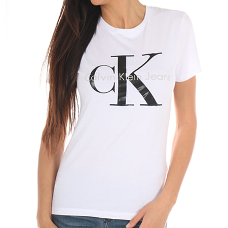 Calvin Klein - Tee Shirt Femme Shrunken Classique Blanc