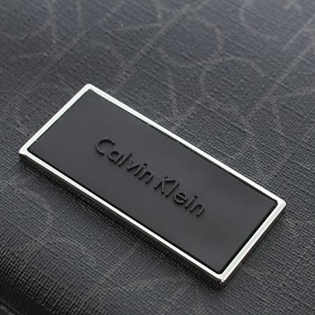 Calvin Klein - Sacoche Milo Mini Noir