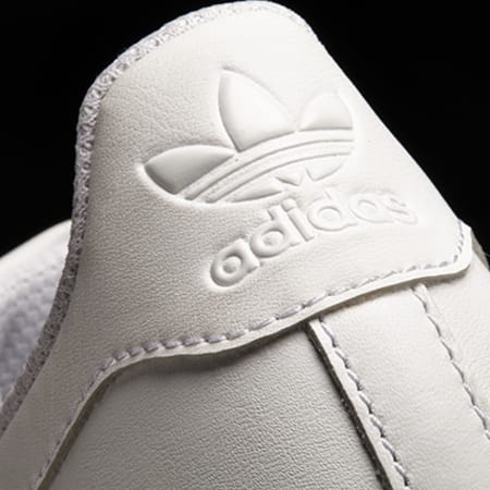 Adidas Originals - Baskets Femme Superstar Foundation J B23641 Footwear White