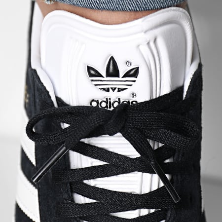 Adidas Originals - Gazelle Zapatillas BB5476 Core Negro Blanco Oro Metálico