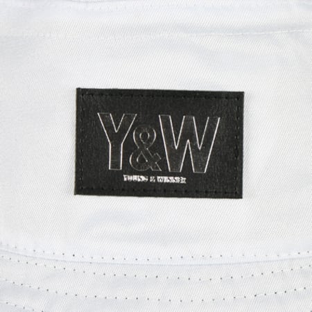 Y et W - Bob Reversible Y et W Japan Noir Blanc