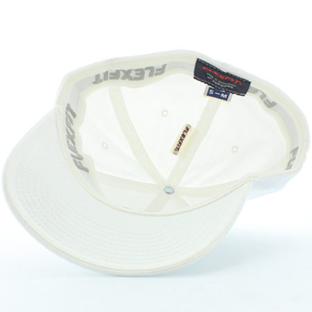 Classic Series - Casquette Fitted Garment Blanc