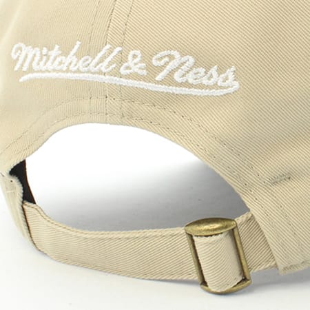 Mitchell and Ness - Casquette Chicago Bulls Low Pro Beige