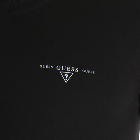 Guess - Tee Shirt Col V UMPA21JEL20 Noir