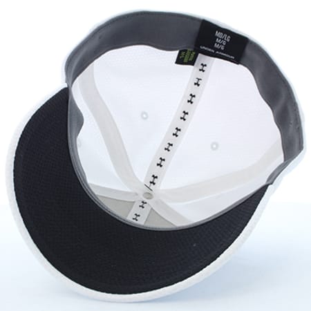 Under Armour - Casquette Fitted 1254123 Blanc