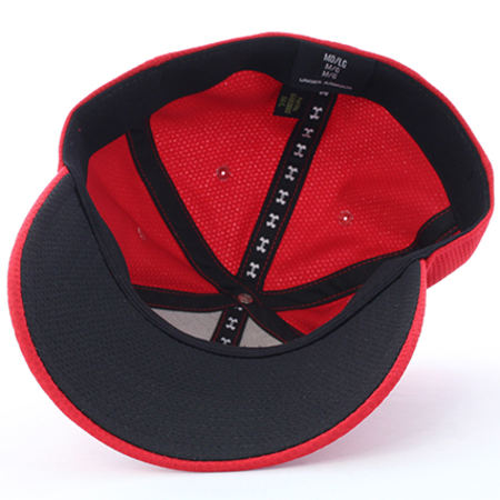 Under Armour - Casquette Fitted 1254123 Rouge