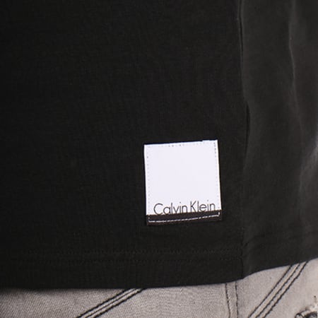Calvin Klein - Lot De 2 Débardeurs NU8703A Noir