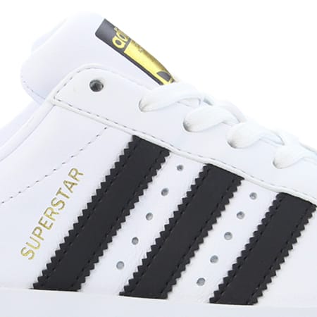 Adidas Originals - Baskets Femme Superstar Bold BA7666 Footwear White Core Black Gold Metallic