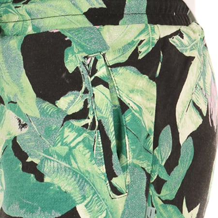 Only - Short Jogging Femme Jungle Noir Floral Vert
