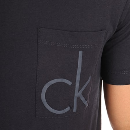 Calvin Klein - Tee Shirt Poche Typor Bleu Marine