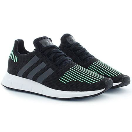 Adidas Originals - Baskets Swift Run CG4110 Core Black Utility Black Footwear White