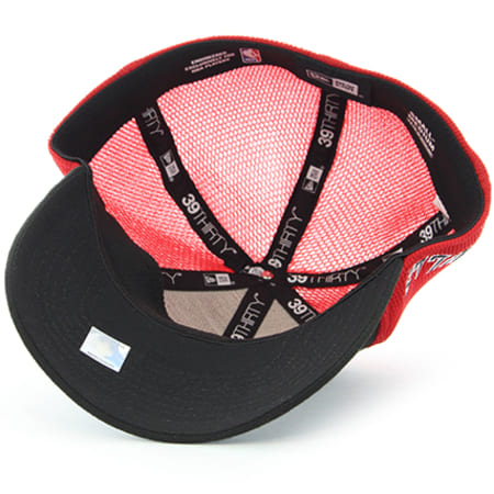New Era - Casquette Fitted Chicago Bulls ONC 3930 Noir Rouge