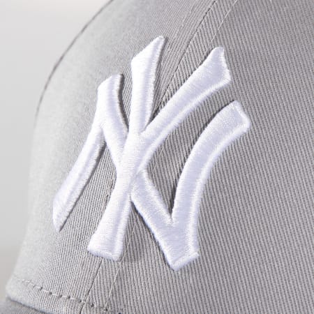 New Era - Casquette 9Forty League Basic New York Yankees Gris Blanc