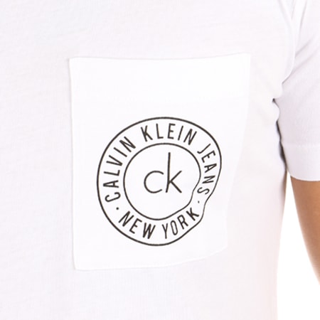 Calvin Klein - Tee Shirt Poche Typair Blanc