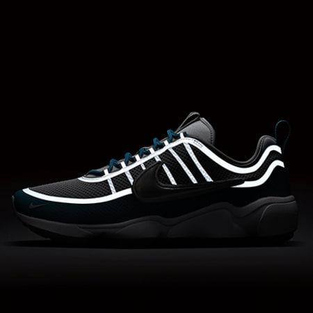 Nike - Baskets Zoom Spiridon Ultra 876267 004 Wolf Grey Metallic Platinum -  LaBoutiqueOfficielle.com