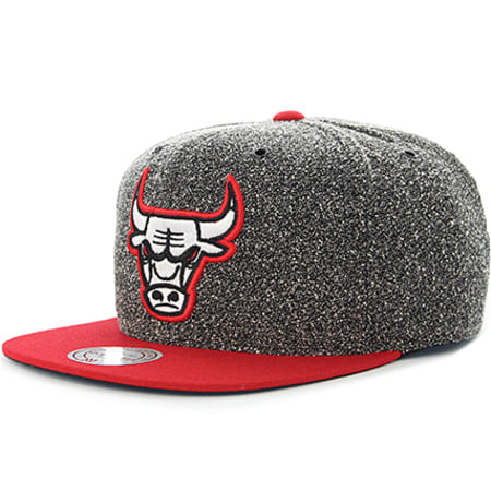 Mitchell and Ness - Casquette Snapback International Chicago Bulls Noir Chiné Rouge