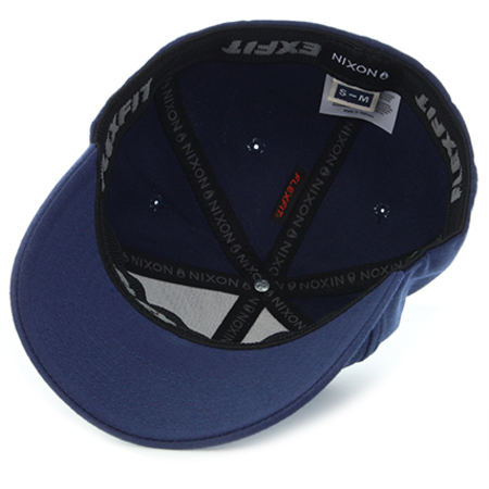 Nixon - Casquette Fitted Athletic Fit Deep Down Bleu Marine