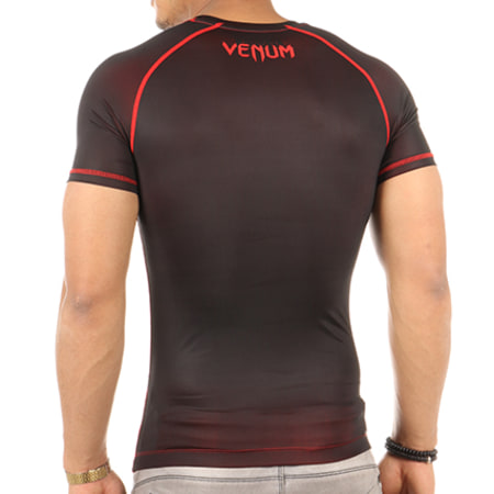 Venum - Tee Shirt De Compression Contender 3 Noir Rouge