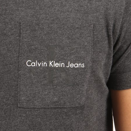 Calvin Klein - Tee Shirt Poche Bolan 2 Gris Anthracite Chiné