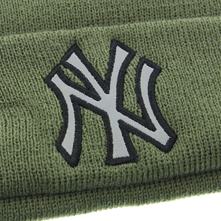 New Era - Bonnet Night Ops Cuff New York Yankees MLB Vert Kaki