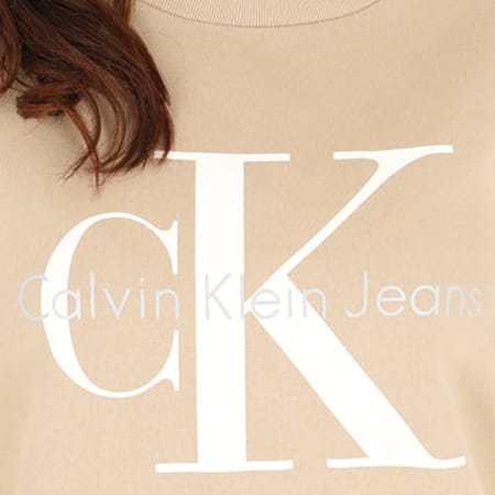 Calvin Klein - Sweat Crewneck Femme True Icon 7084 Beige