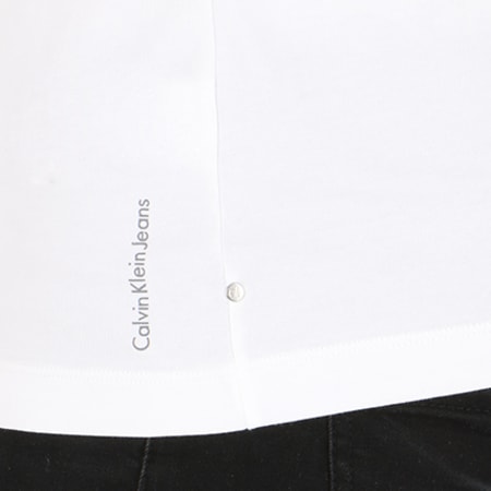 Calvin Klein - Tee Shirt Takeo 6447 Blanc