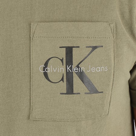 Calvin Klein - Tee Shirt Poche Bolan 2 6462 Vert Kaki