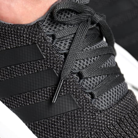 Adidas Originals - Baskets Swift Run CQ2114 Carbon Core Black
