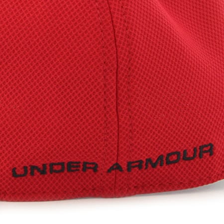 Under Armour - Casquette Fitted UA Blitzing 3.0 1305036 Rouge