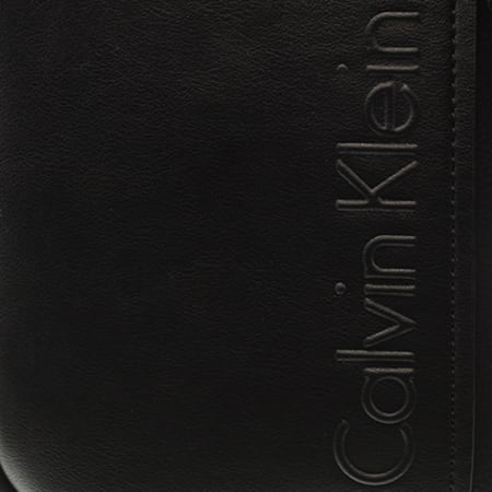 Calvin Klein - Sacoche Elevated Logo Mini Reporter 3610 Noir