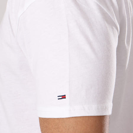 Tommy Hilfiger - Tee Shirt Essential Magnified Logo 4149 Blanc