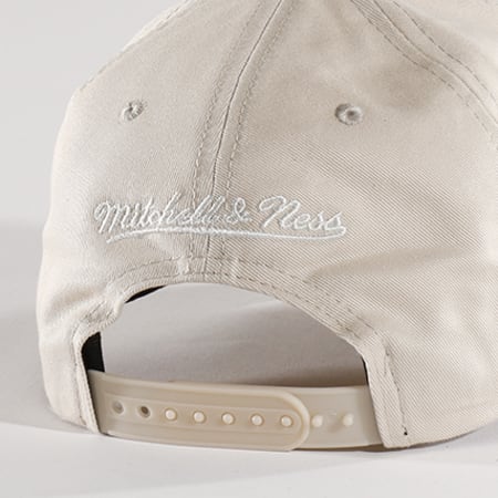 Mitchell and Ness - Casquette Team Logo Low Pro Brand Beige