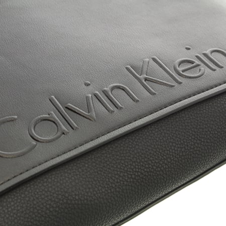Calvin Klein - Sacoche Elevated Logo 3537 Noir