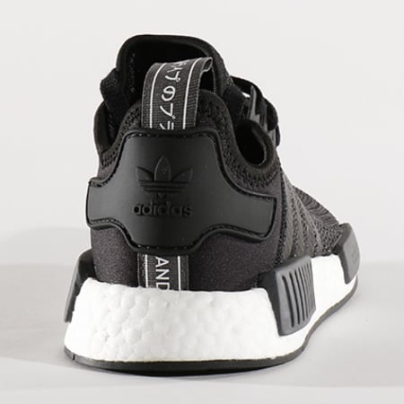 Adidas Originals - Baskets NMD R1 B79758 Core Black Carbon Footwear White