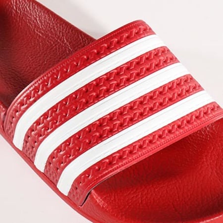 Adidas Originals - Claquettes Adilette 288193 Scarlet White