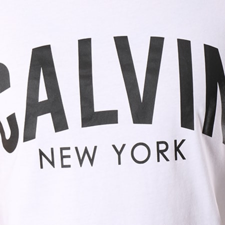Calvin Klein - Tee Shirt Tibokoy Blanc Noir