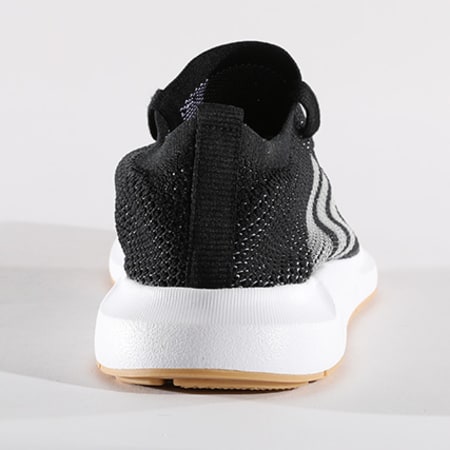 Adidas Originals - Baskets Swift Run PK CQ2891 Core Black Off White Footwear White 