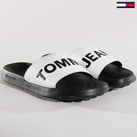 Tommy Hilfiger - Claquettes Slide EM0EM00105 100 White