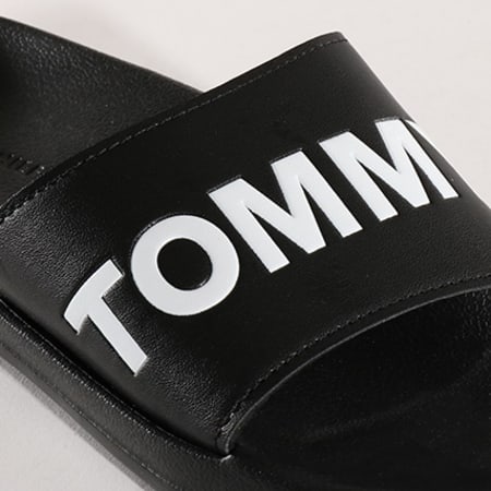 Tommy Hilfiger - Claquettes Slide EM0EM00105 990 Black 