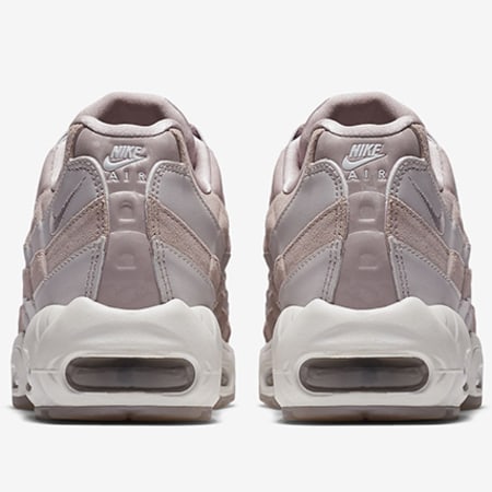 Nike - Baskets Femme Air Max 95 LX AA1103 600 Particle Rose