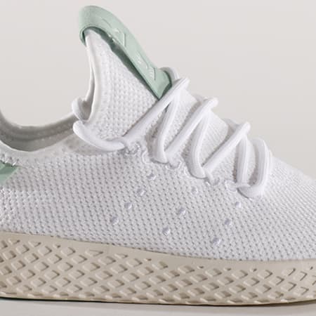 Adidas Originals - Baskets Femme Tennis HU Pharrell Williams CQ2303 Footwear White Ash Green