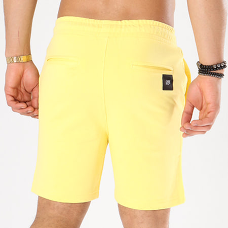 Jogging jaune pastel 2025