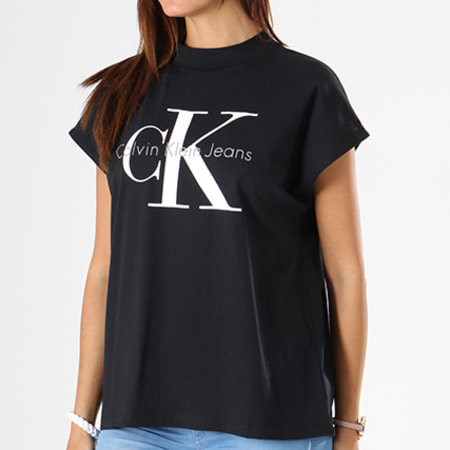 Calvin Klein - Tee Shirt Femme Taka 5 7021 Noir