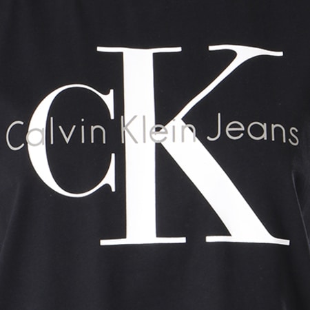 Calvin Klein - Tee Shirt Femme Taka 5 7021 Noir