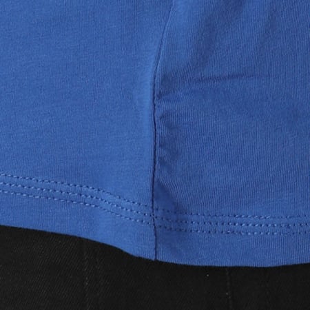 Guess - Tee Shirt U82I00I3Z00 Bleu Roi