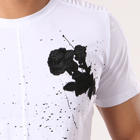 Zayne Paris  - Tee Shirt Oversize Avec Broderies Florales TX-102 Blanc 